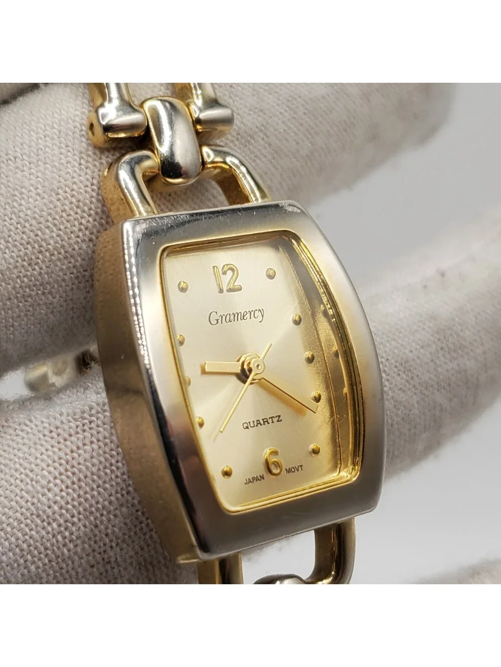 Gramercy Quartz Watch Women 20mm Two-Tone New Battery
